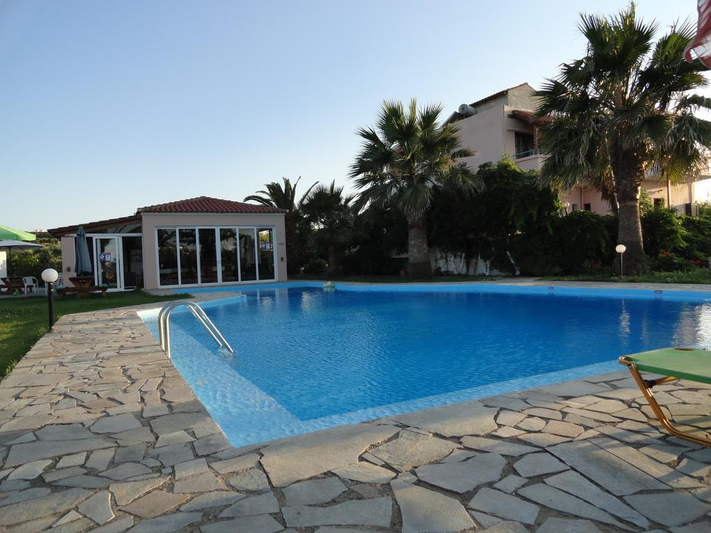 Pardalakis Studios Gerani  Esterno foto