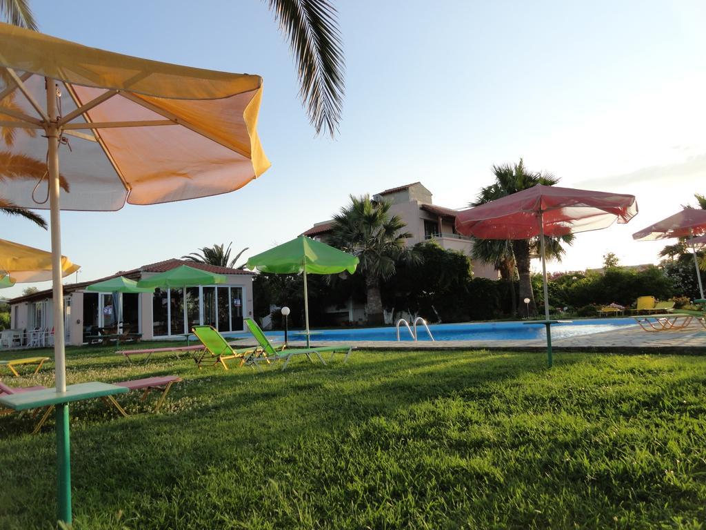 Pardalakis Studios Gerani  Esterno foto